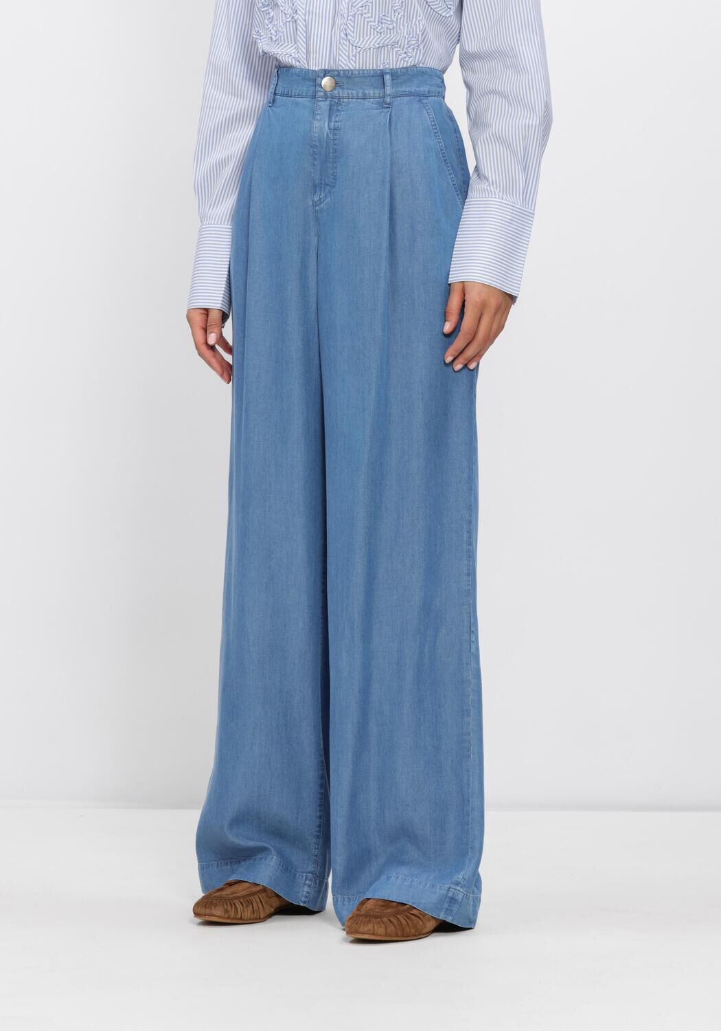 Lichtblauwe MARC CAIN COLLECTION Wide jeans AC 82.19 D63