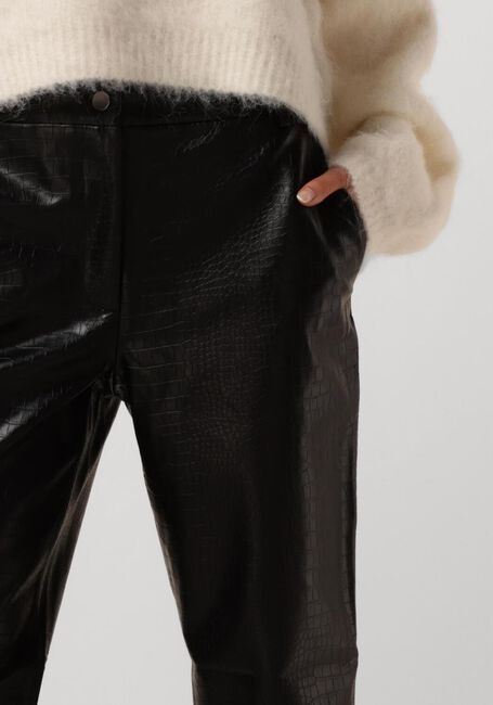 Zwarte BRUUNS BAZAAR Pantalon CROCO DAGGA PANTS - large