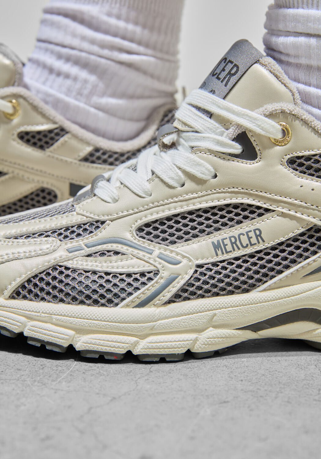 Grijze MERCER AMSTERDAM Lage sneakers THE RE-RUN CHAMPAGNE - large