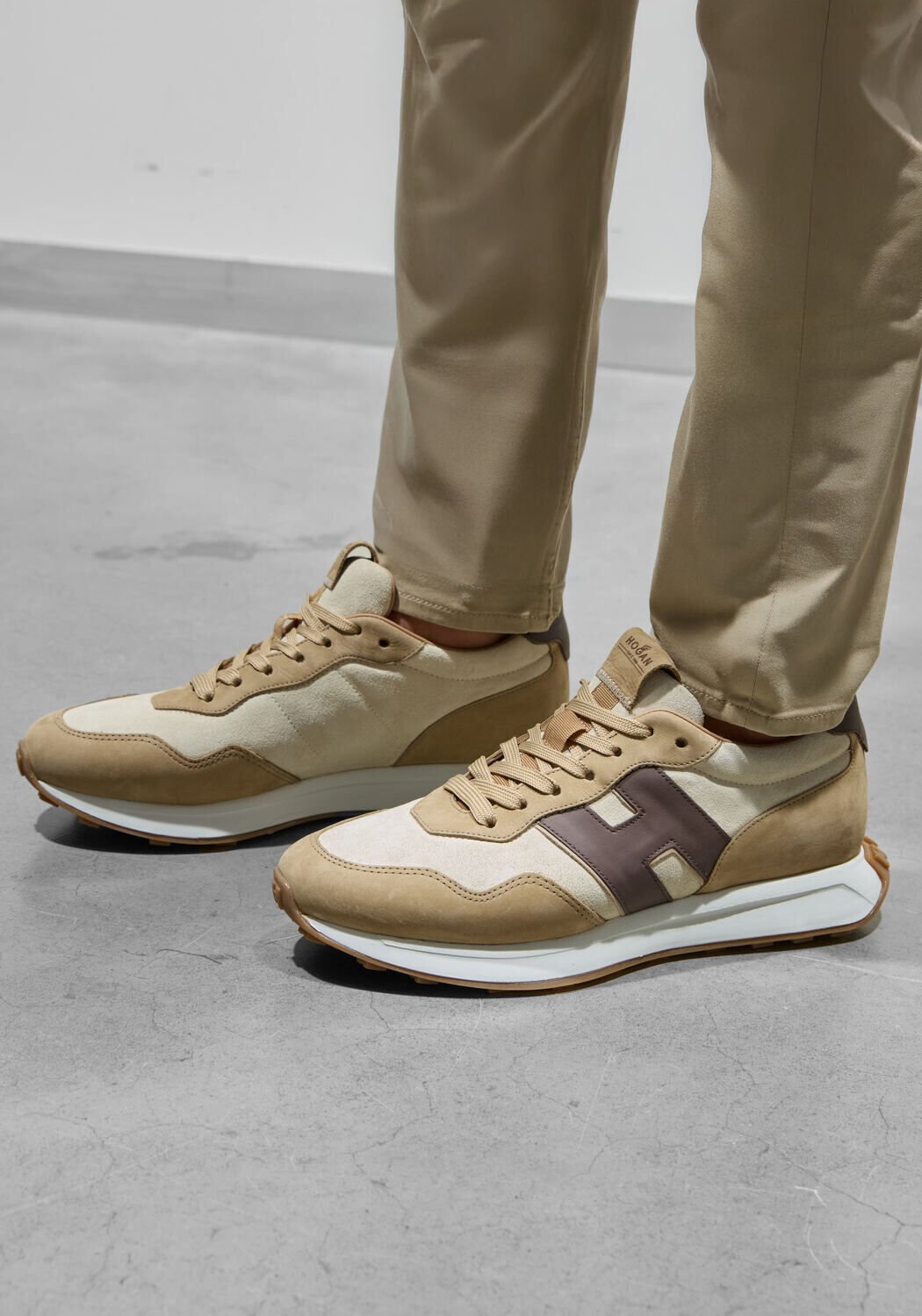 Bruine HOGAN Lage sneakers H601 ALLACCIATO - medium