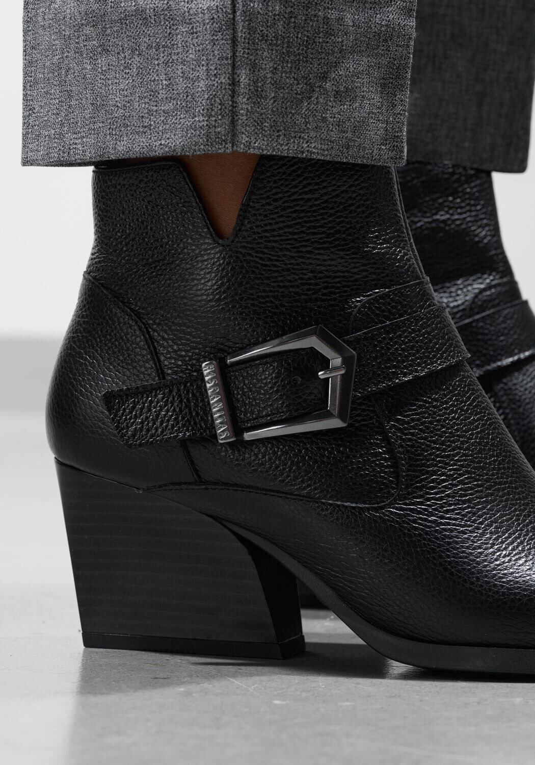 Zwarte HISPANITAS Enkellaarsjes HI243600 - large