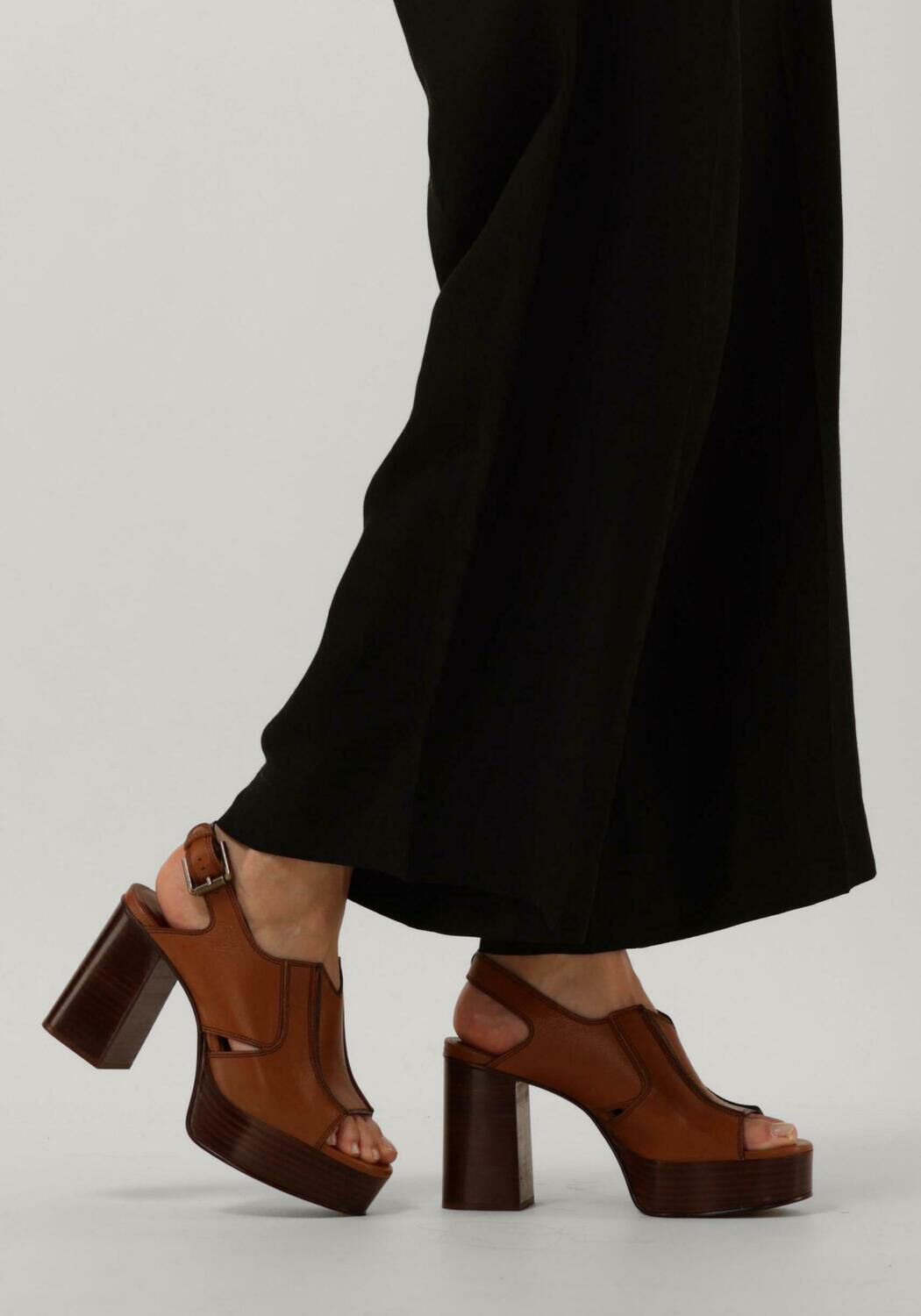 Bruine SEE BY CHLO&Eacute; Sandalen HAZEL - large