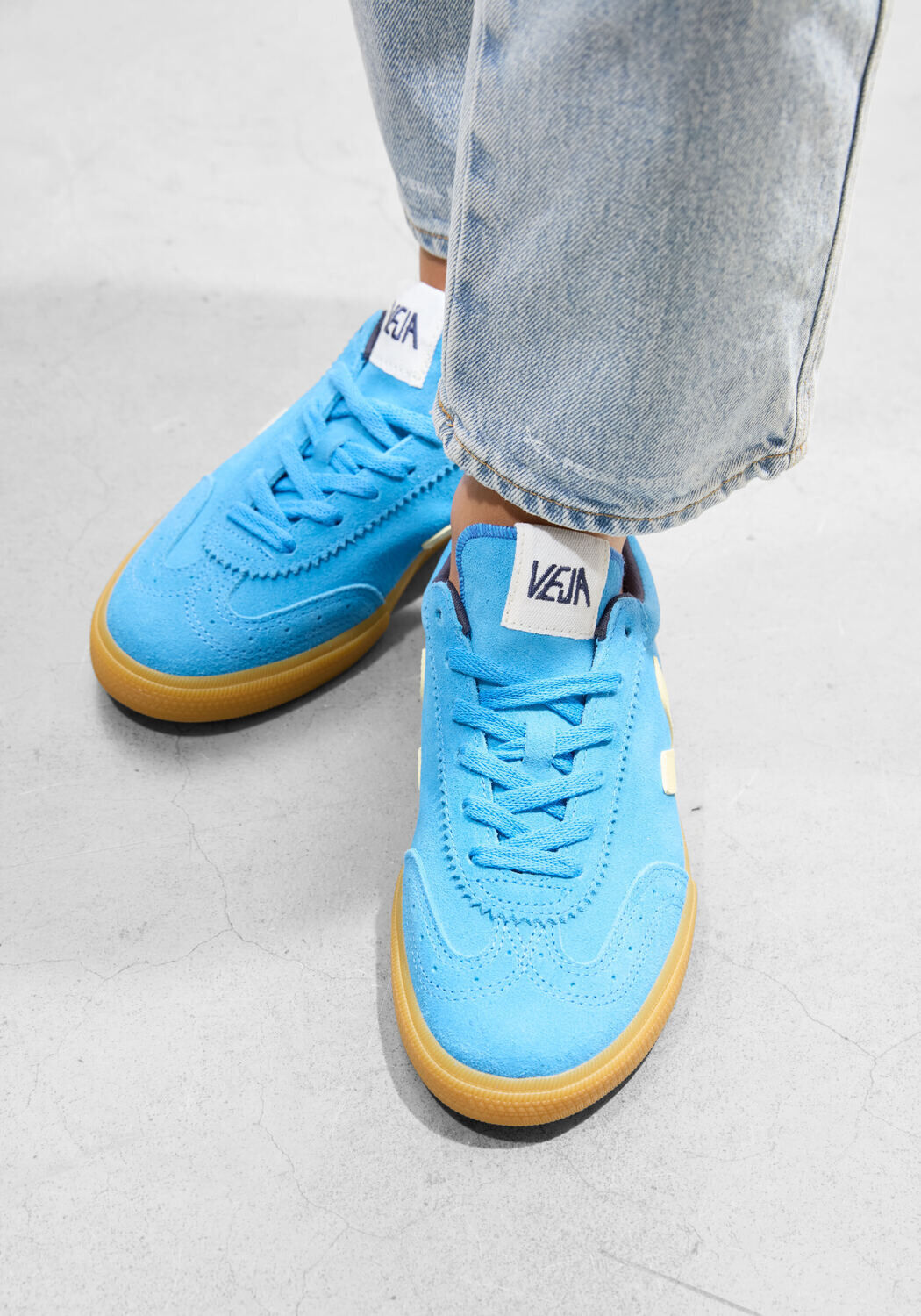 Blauwe VEJA Lage sneakers VOLLEY - large