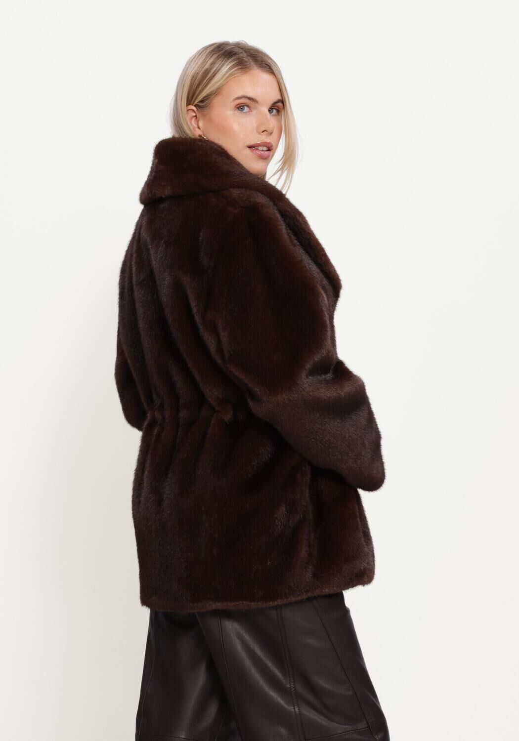 Bruine IBANA Faux fur jas CYREN - large