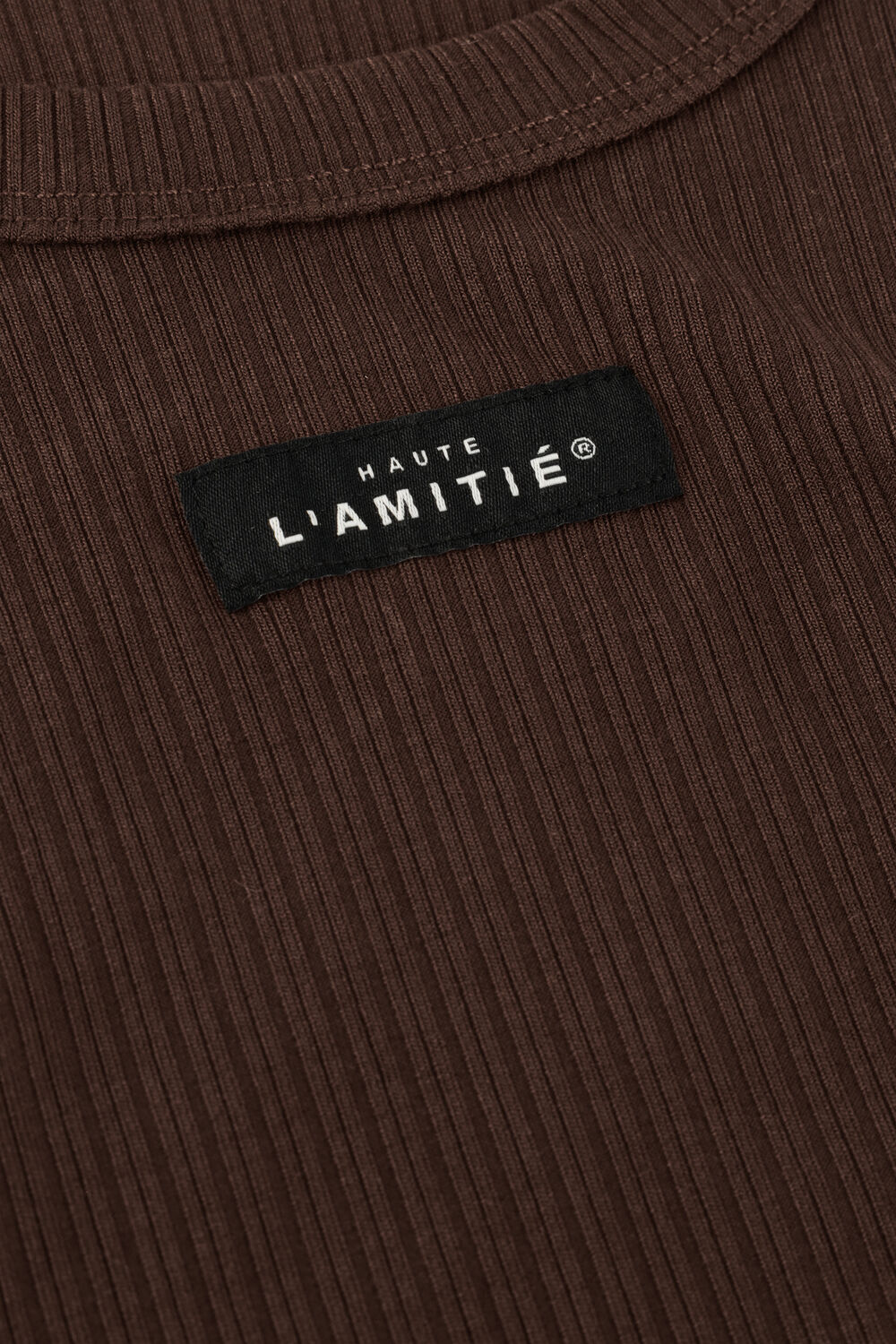 Bruine HAUTE L'AMITI&Eacute; Top RIB BADGE TANK - large