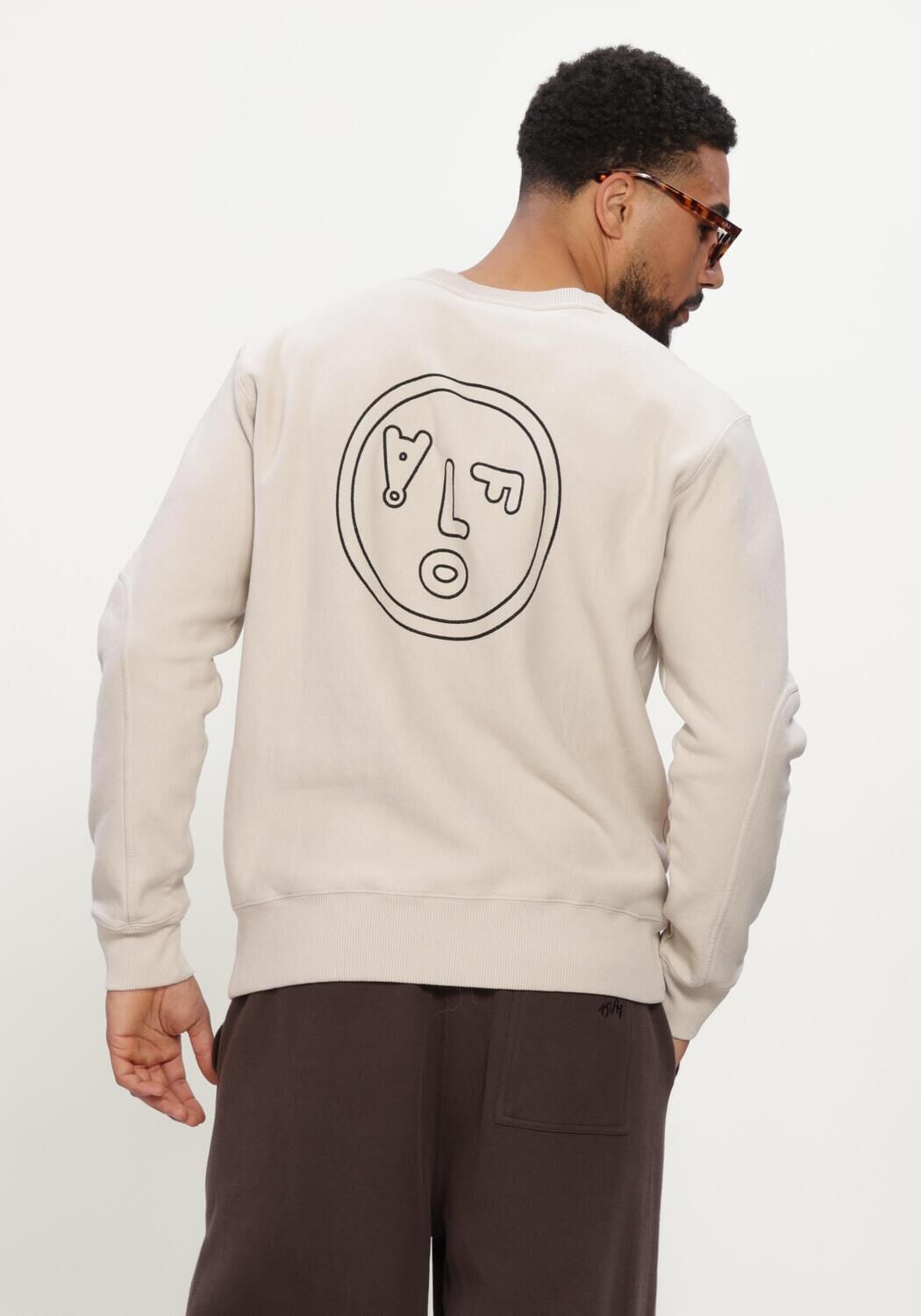 Ecru OLAF HUSSEIN Trui FACE CREWNECK - large