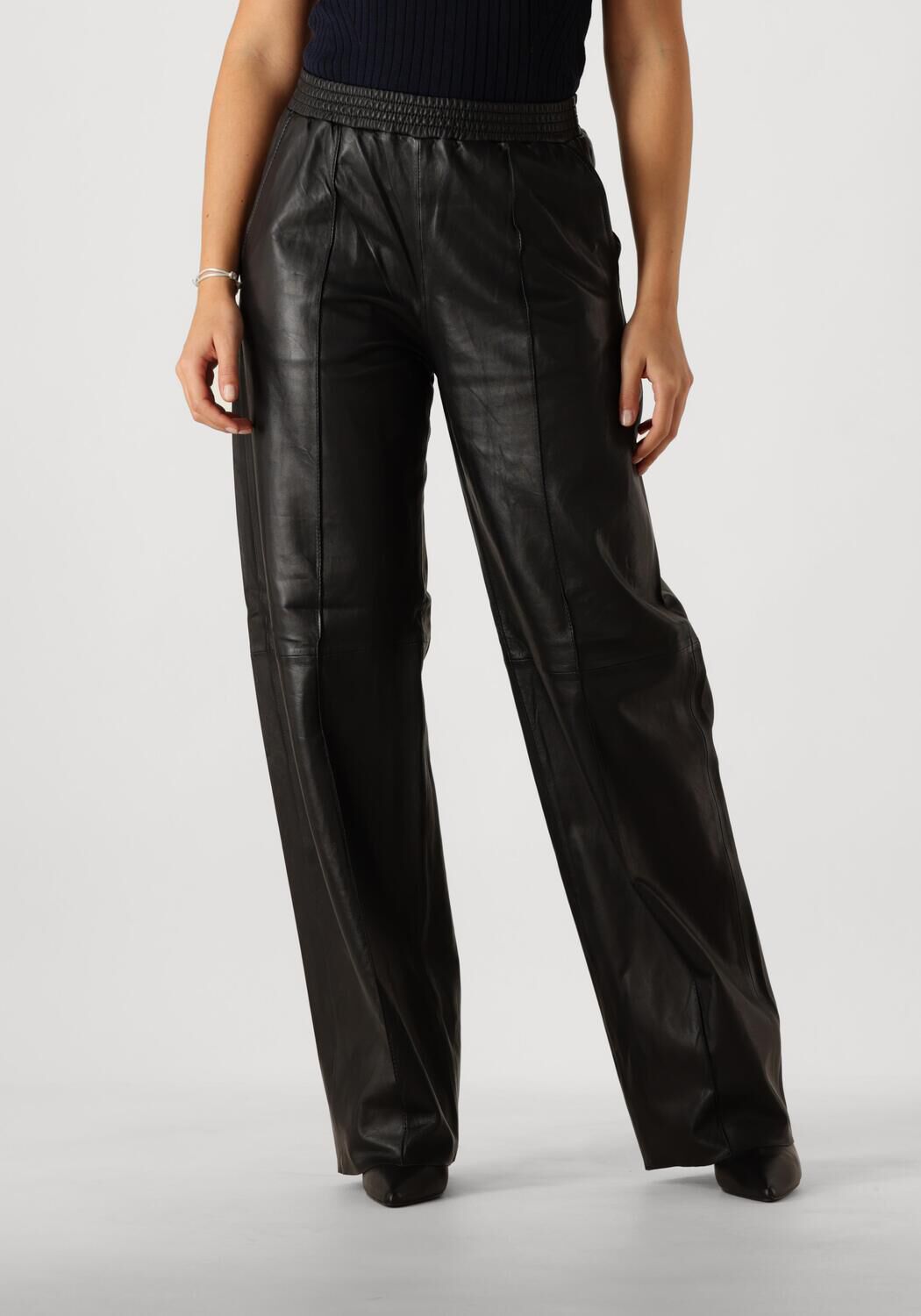 Alter Ego Broek
Dames Lucca, Maat: L, Kleur: Zwart
