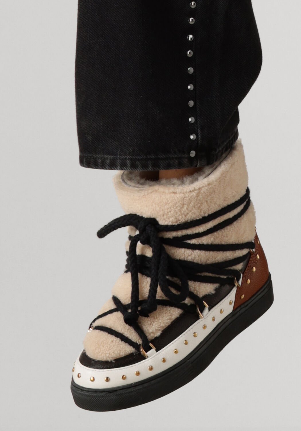 Cognac INUIKII Vachtlaarzen CURLY ROCK - large