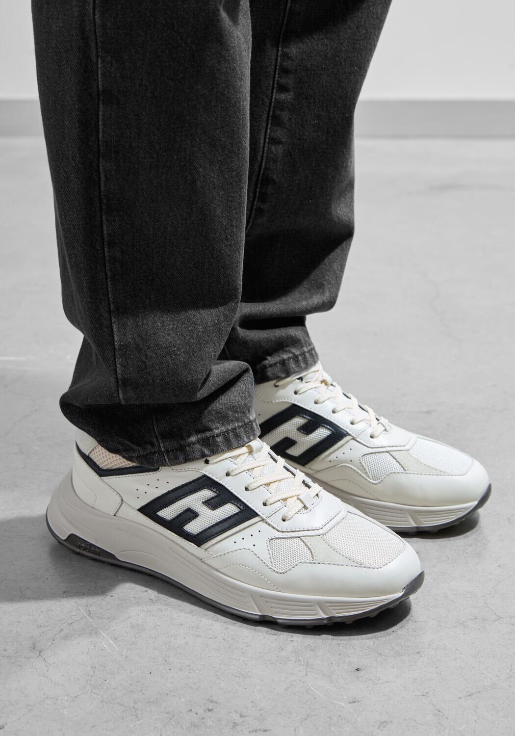 Witte HOGAN Sneakers MESH COMBI RUNNER - medium