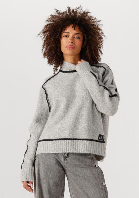 Lichtgrijze HAUTE L'AMITI&Eacute; Trui TOBY HEM LINE KNIT - large