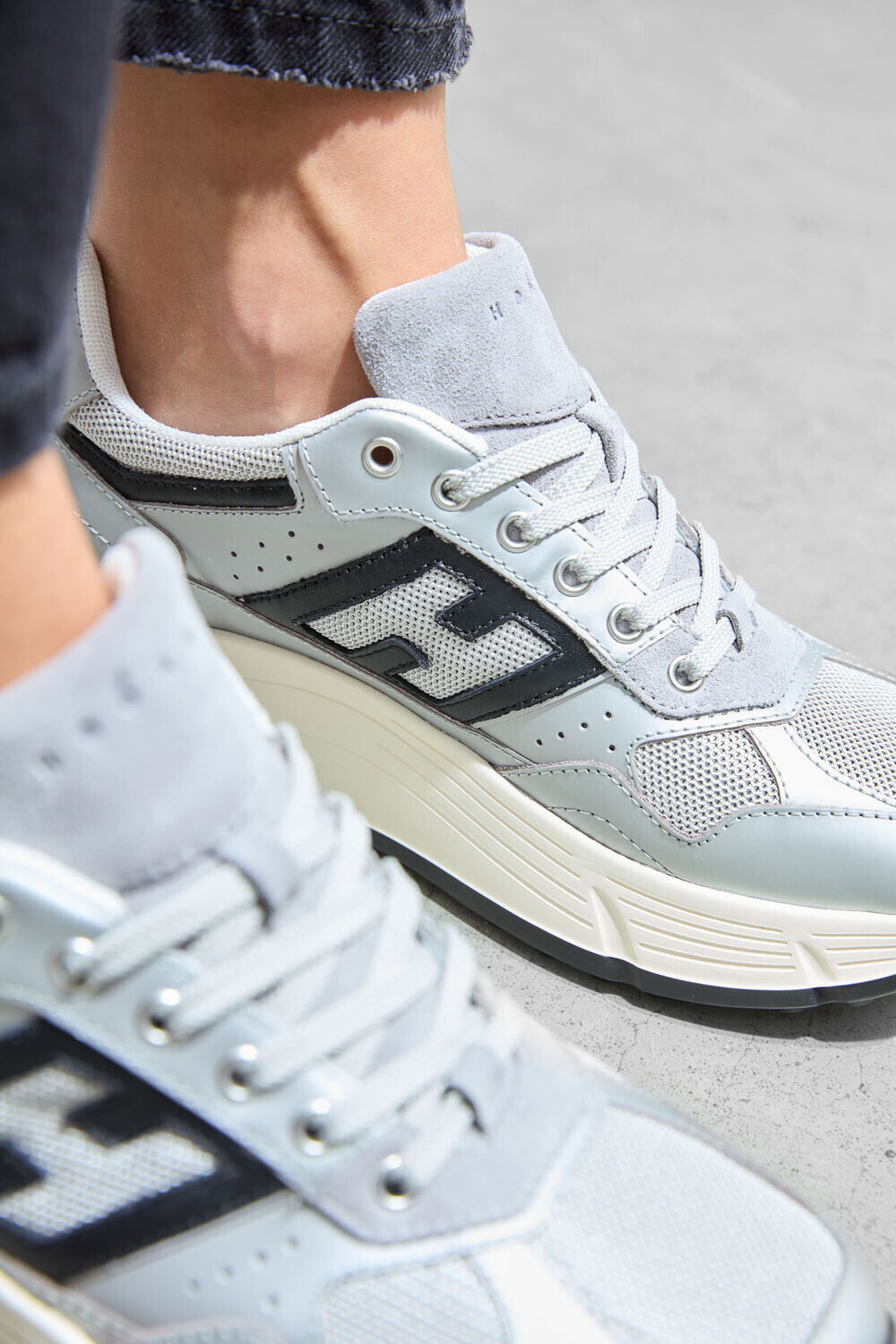 zilveren hogan sneakers met mesh sneaker
