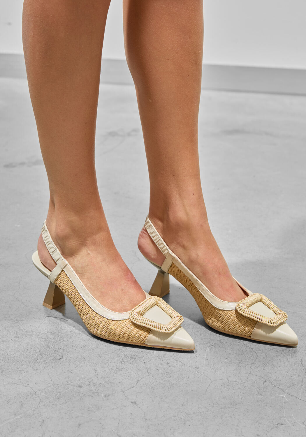 Beige HISPANITAS Slingbacks RHV254044 - medium