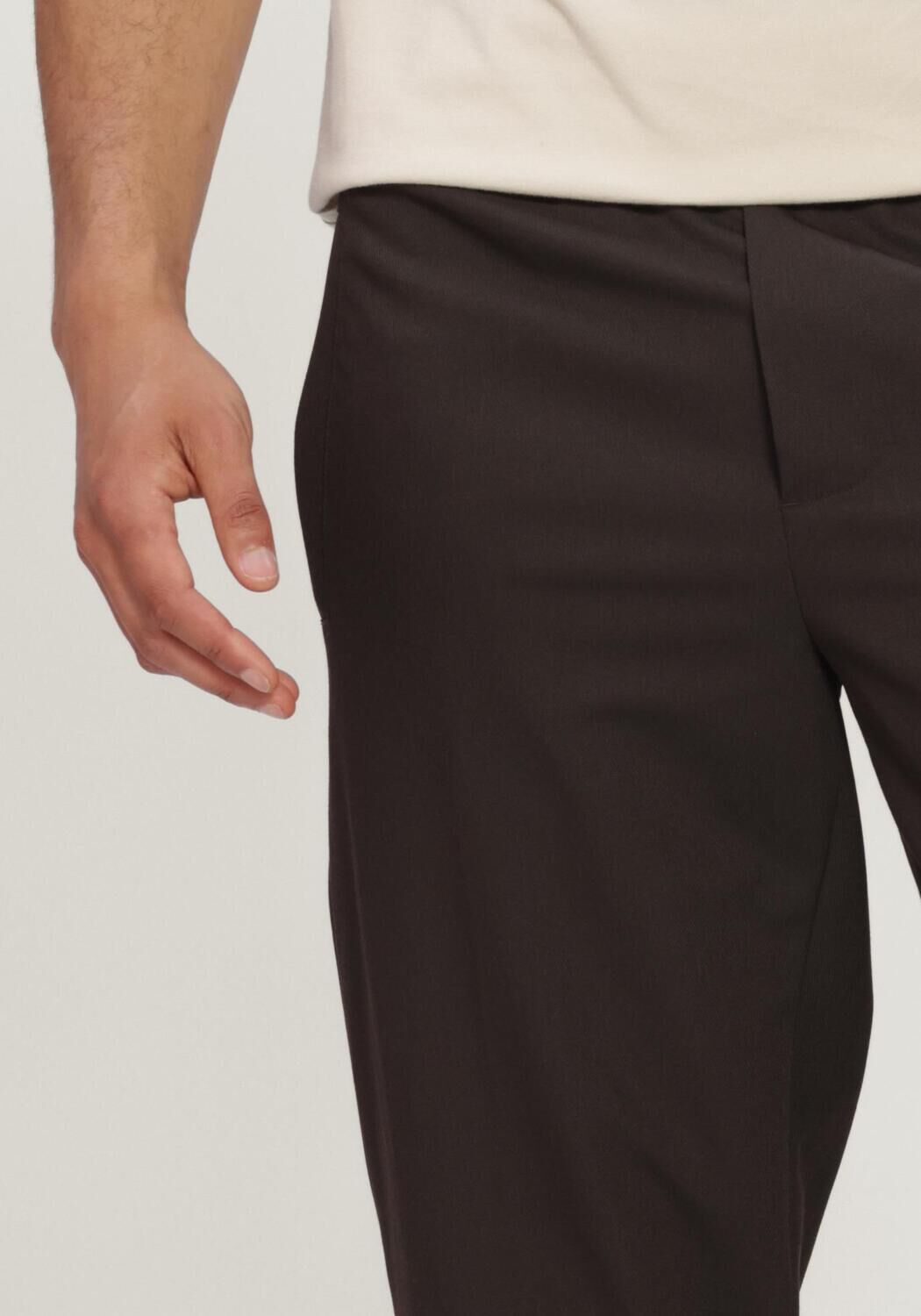 Bruine OLAF HUSSEIN Chino SLIM ELASTICATED PANT - large