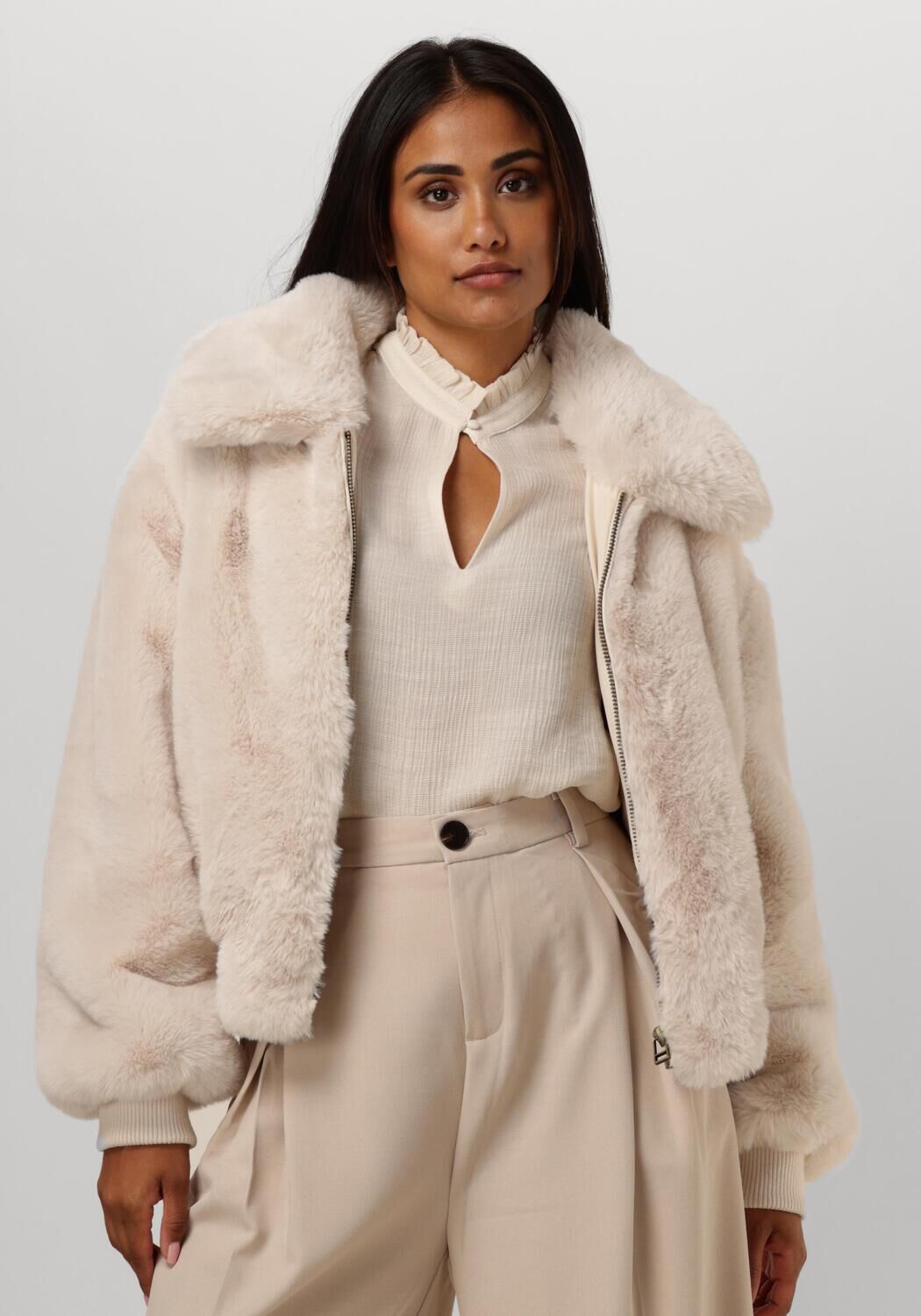 Alter Ego Jas
Dames Lynn, Maat: S, Kleur: Beige