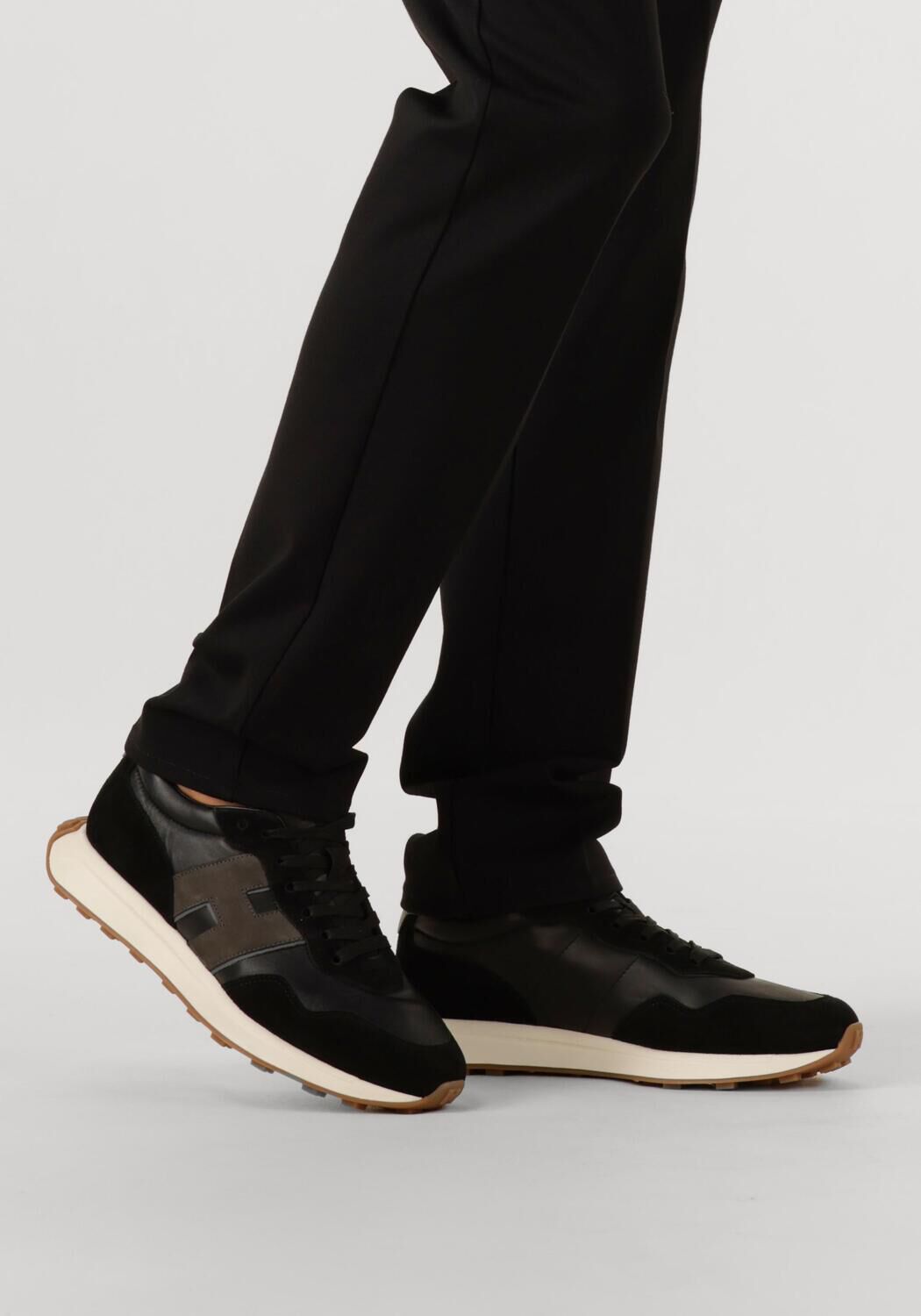 Zwarte HOGAN Lage sneakers H601 ALLACCIATO H PATCH - large