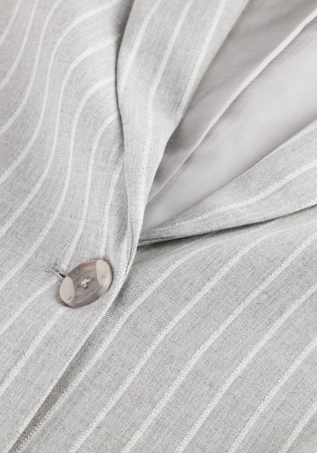 Grijze ALIX THE LABEL Blazer LADIES WOVEN PINSTRIPE CROPPED BLAZER - large