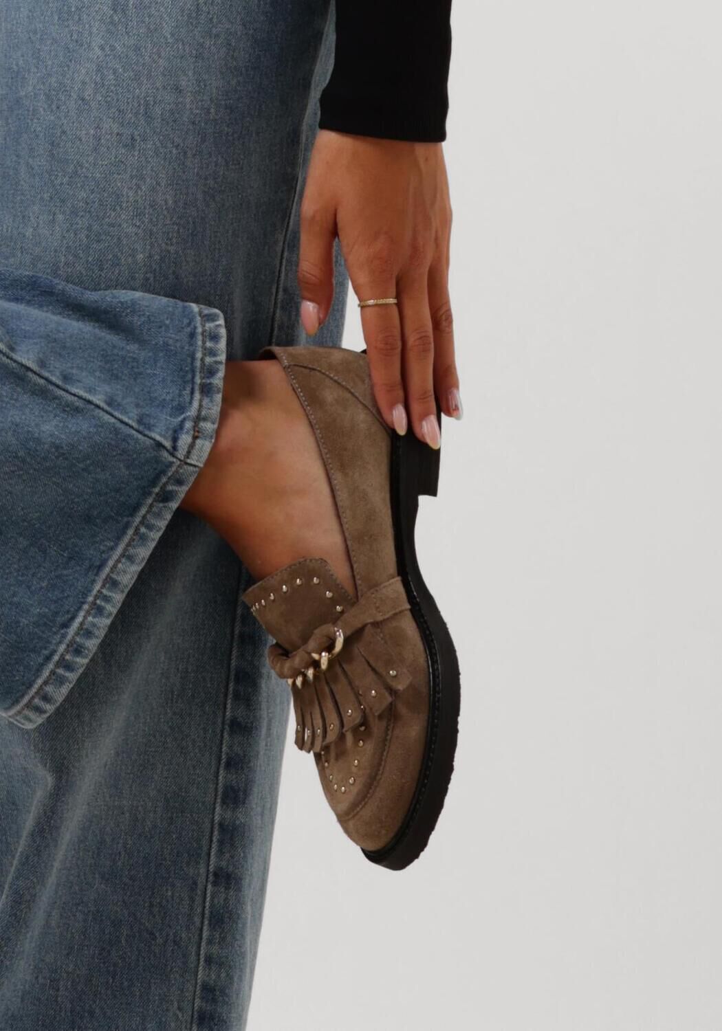 Taupe FRED DE LA BRETONIERE Loafers PARIS LEYA - large