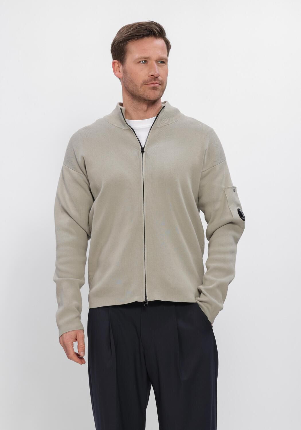 Grijze CP COMPANY Vest COTTON SEA ISLAND ZIPPED LENS CARDIGAN - large