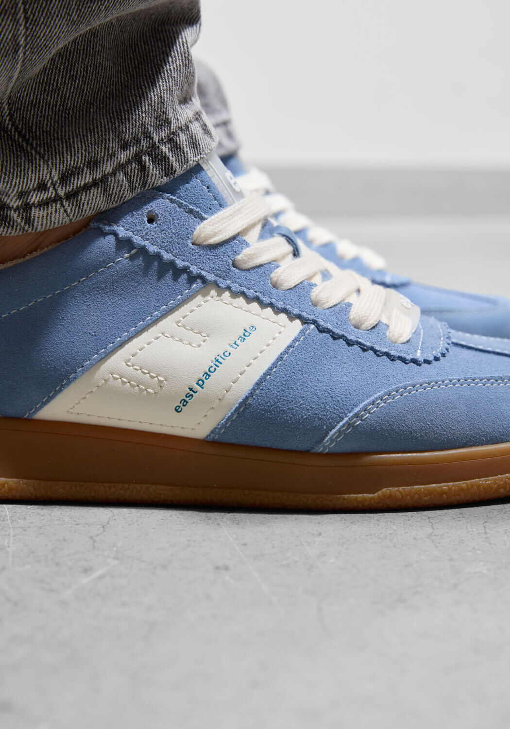 Blauwe EAST PACIFIC TRADE Lage sneakers SANTOS - large