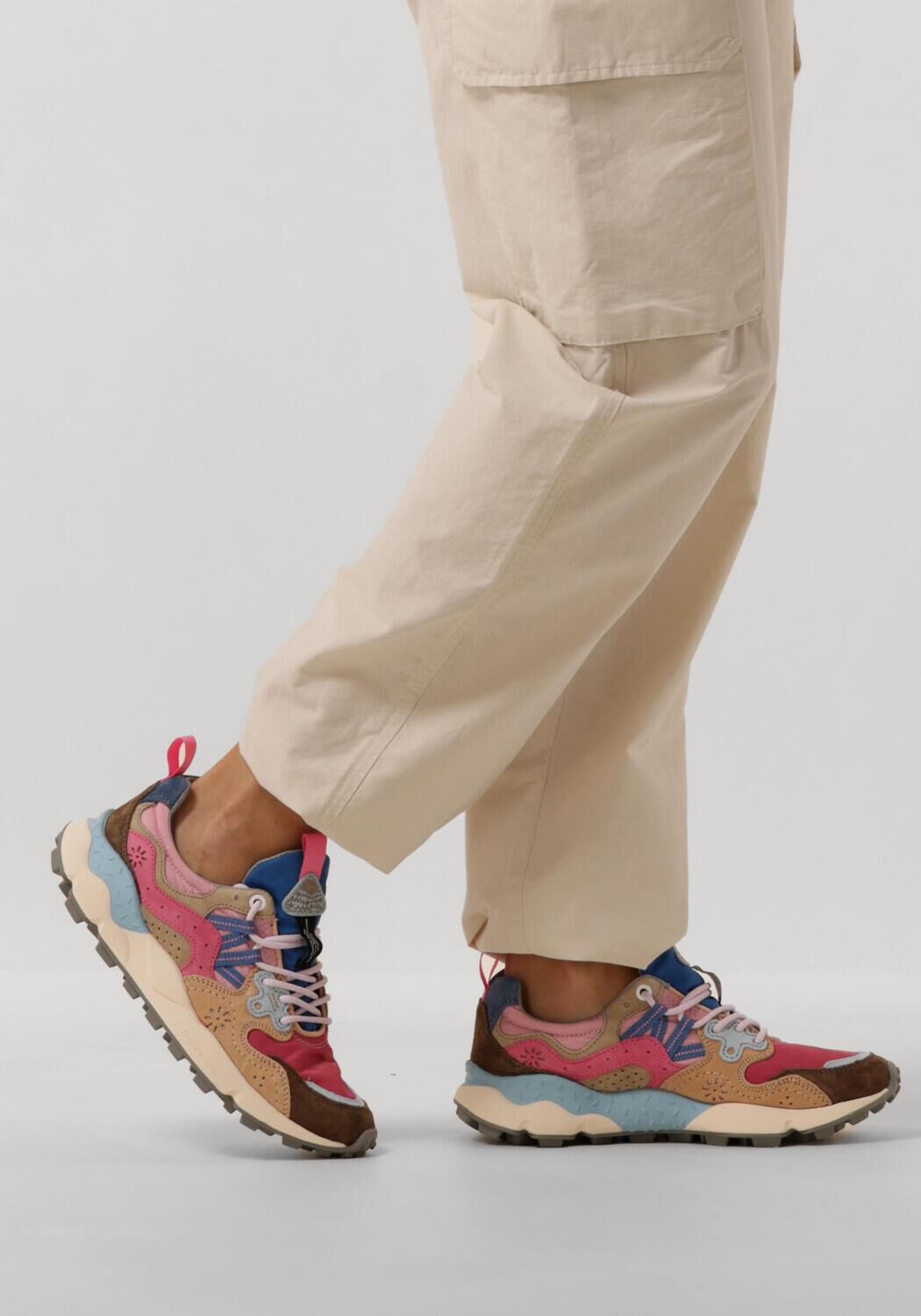 Roze FLOWER MOUNTAIN Lage sneakers YAMANO 3 WOMAN - large