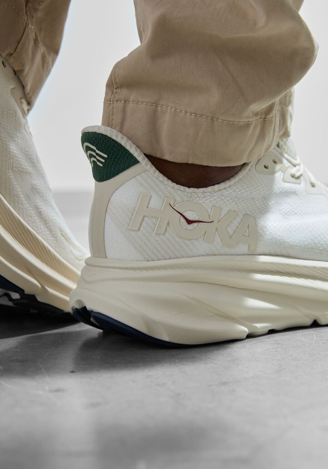 Witte HOKA Lage sneakers CLIFTON 9 - large