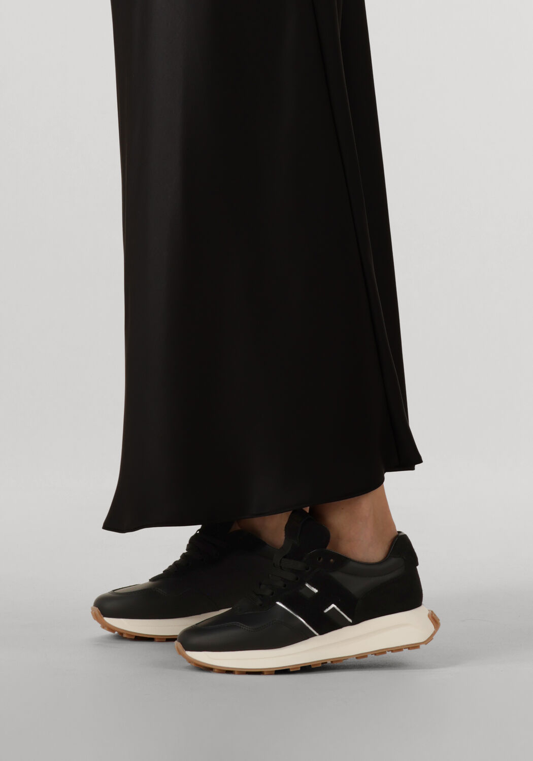 Zwarte HOGAN Lage sneakers H641 ALLACCIATO H PATCH - large