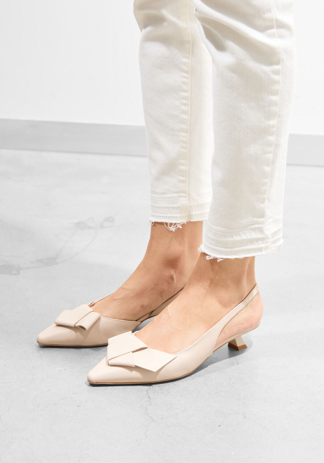 Beige &Aacute;NGEL ALARC&Oacute;N Slingbacks 25055 - large