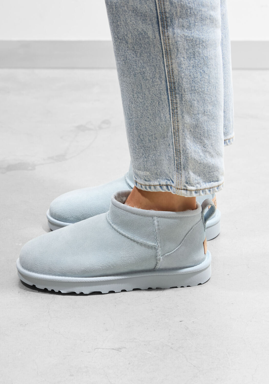 Blauwe UGG Vachtlaarzen W CLASSIC ULTRA MINI - large