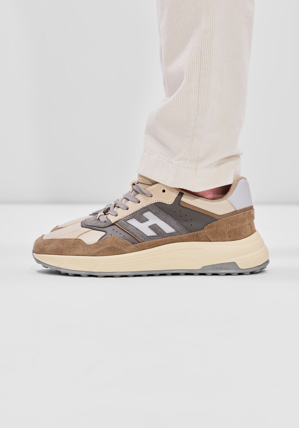 Beige HOGAN Lage sneakers HYPERLIGHT ALLACCIATO H - large