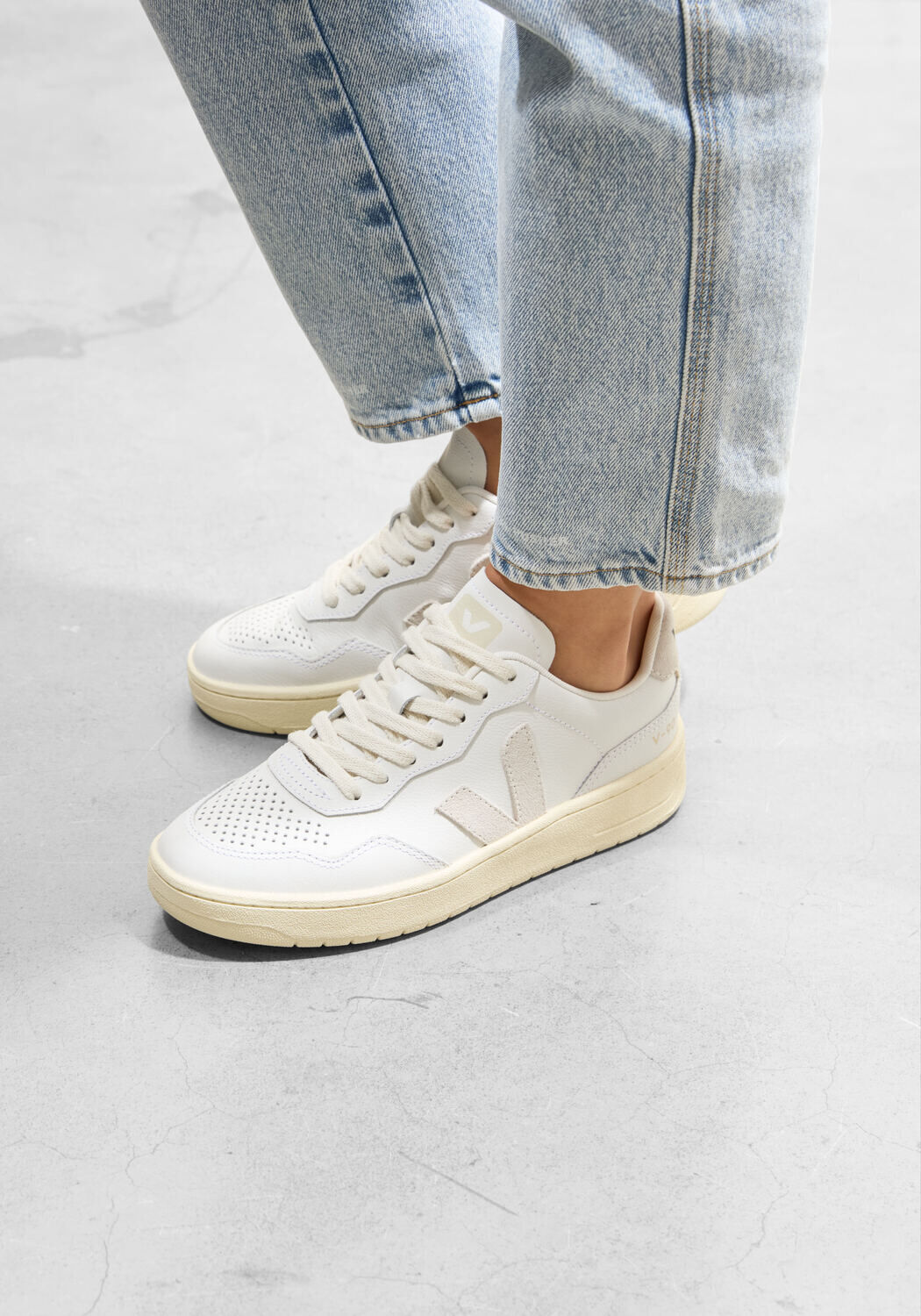 Witte VEJA Lage sneakers V-90 - medium