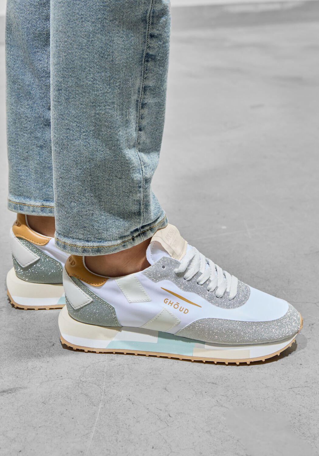 Beige GHOUD Lage sneakers STARLIGHT MULTI LOW - medium