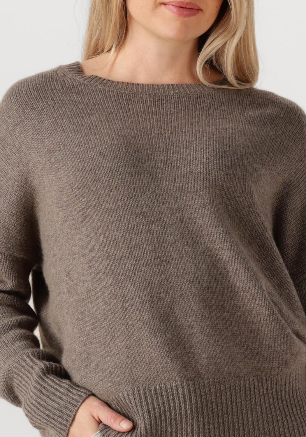 Taupe LISA YANG Trui MILA SWEATER - large