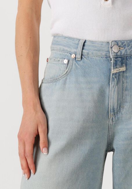 Lichtblauwe CLOSED Barrel jeans JAZZIE - large