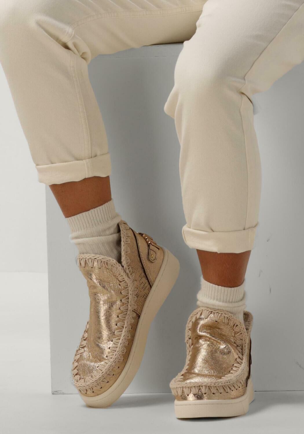 gouden mou boots eskimo sneaker