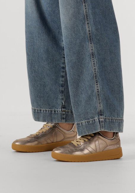 Bronskleurig VEJA Lage sneakers V-90 - large