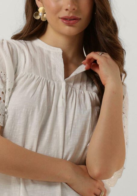 Witte RUBY TUESDAY Blouses SALOME BLOUSE WITH HALF EMBRO SLEEVES AND ROUND NECK - large