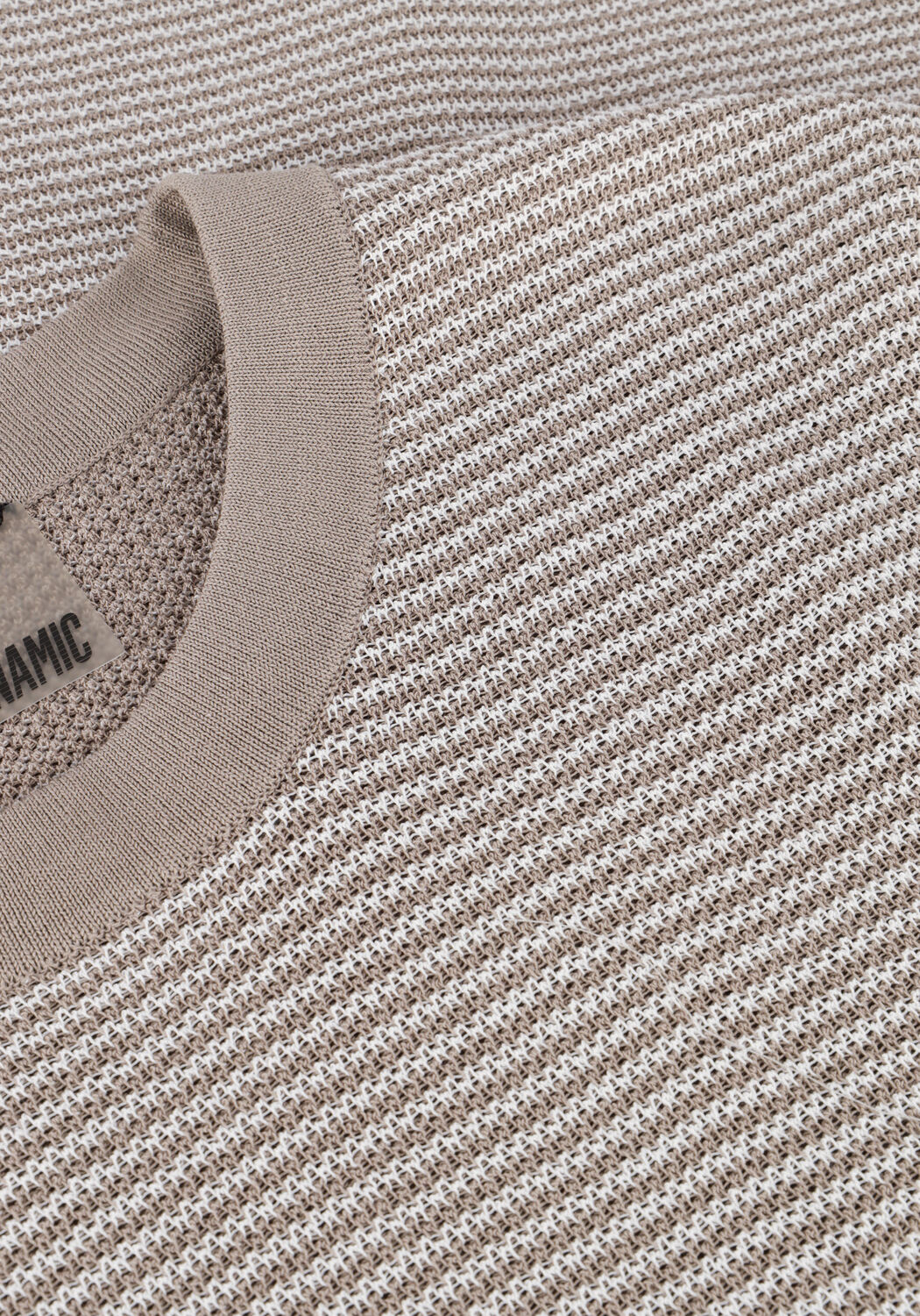 Bruine DRYKORN T-shirt VALENTIN 424043 - large