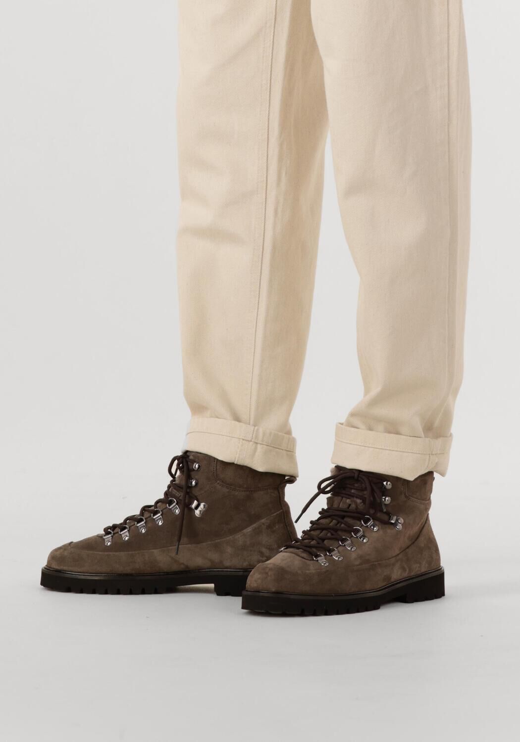 Grijze NUBIKK Veterboots LOGAN CHAD FUR - large