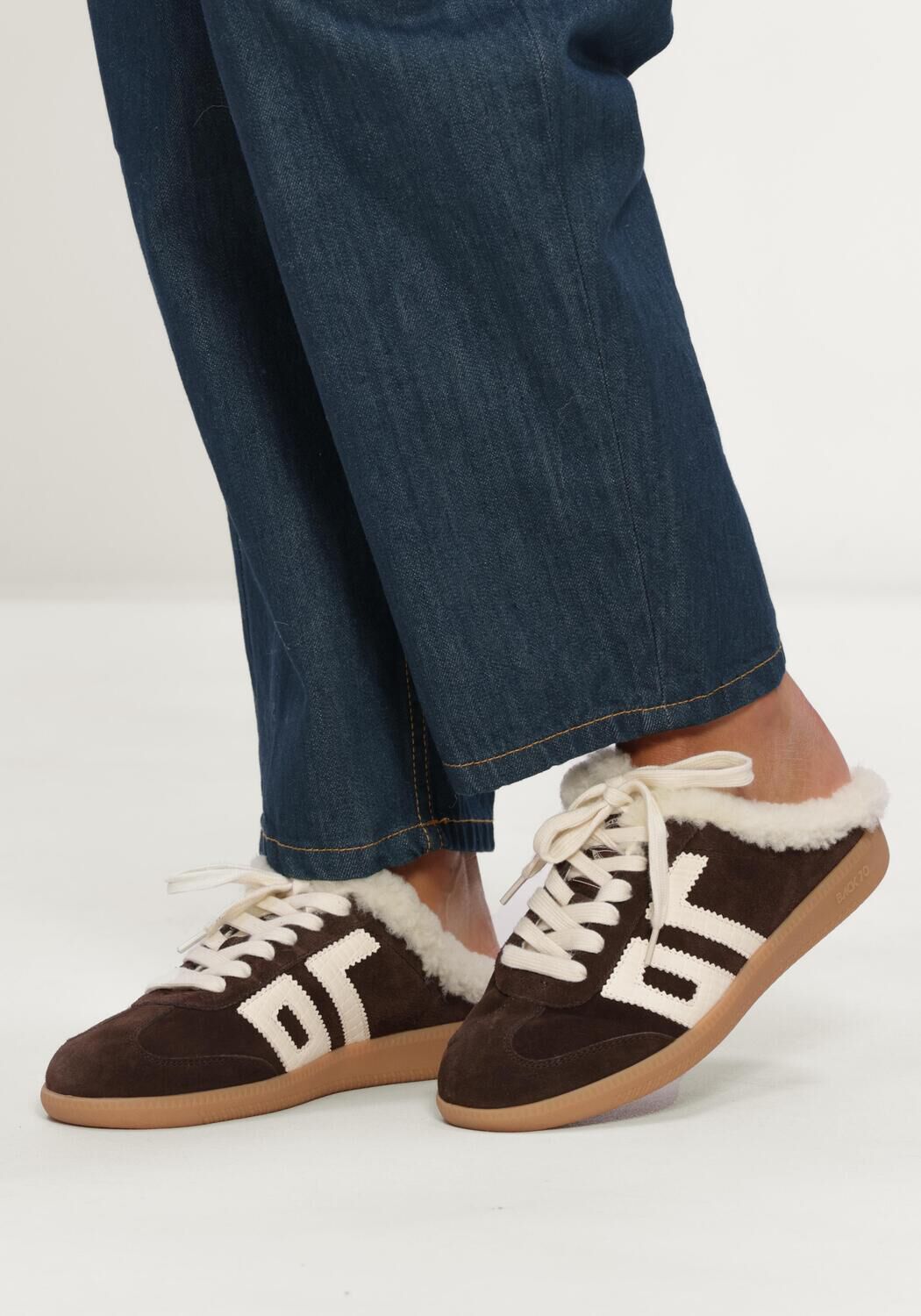 Camel BACK70 Lage sneakers EASTER - large