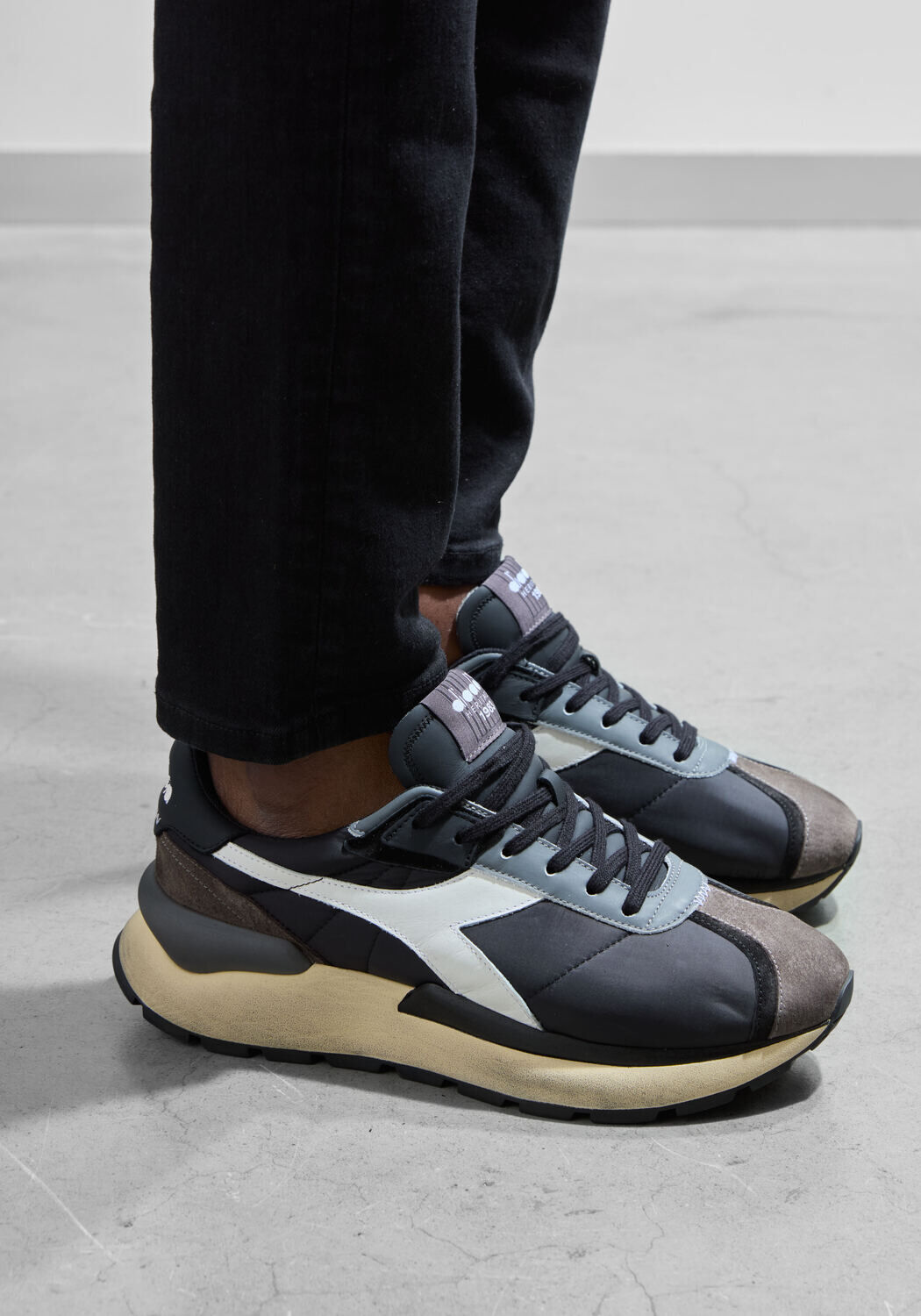 Zwarte DIADORA Lage sneakers COMBI DZ RUNNER - large