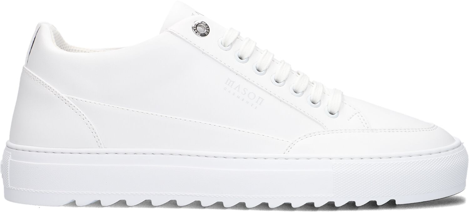 Mason Garments,  Tia Nuovo