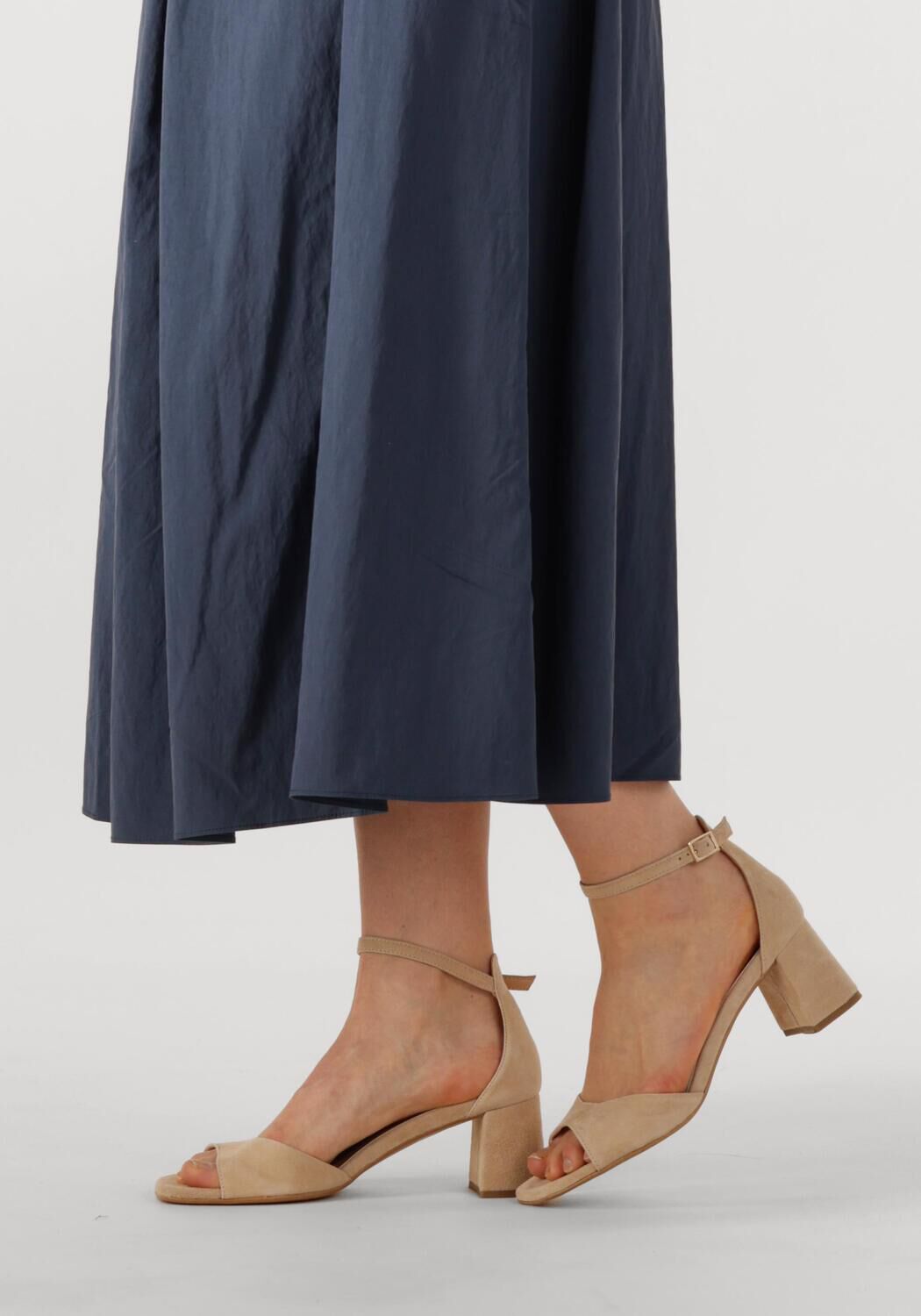 Beige NOTRE-V Sandalen met hak 46654 - large