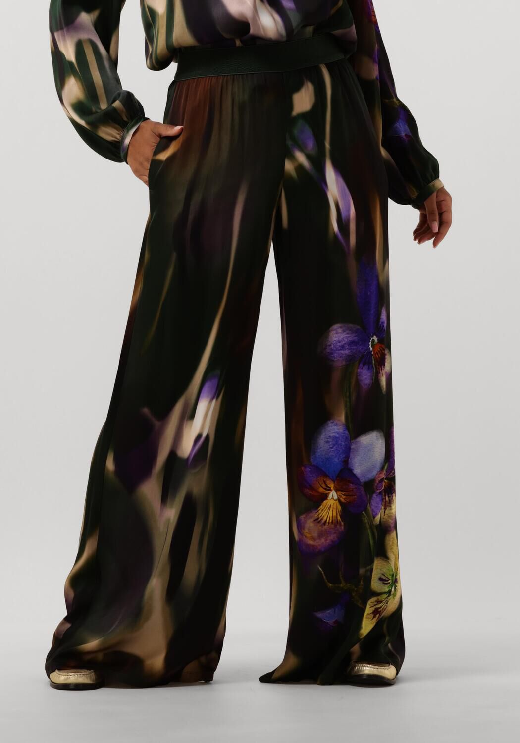 Caroline Biss Broek
Dames 4543, Maat: 34, Kleur: Paars