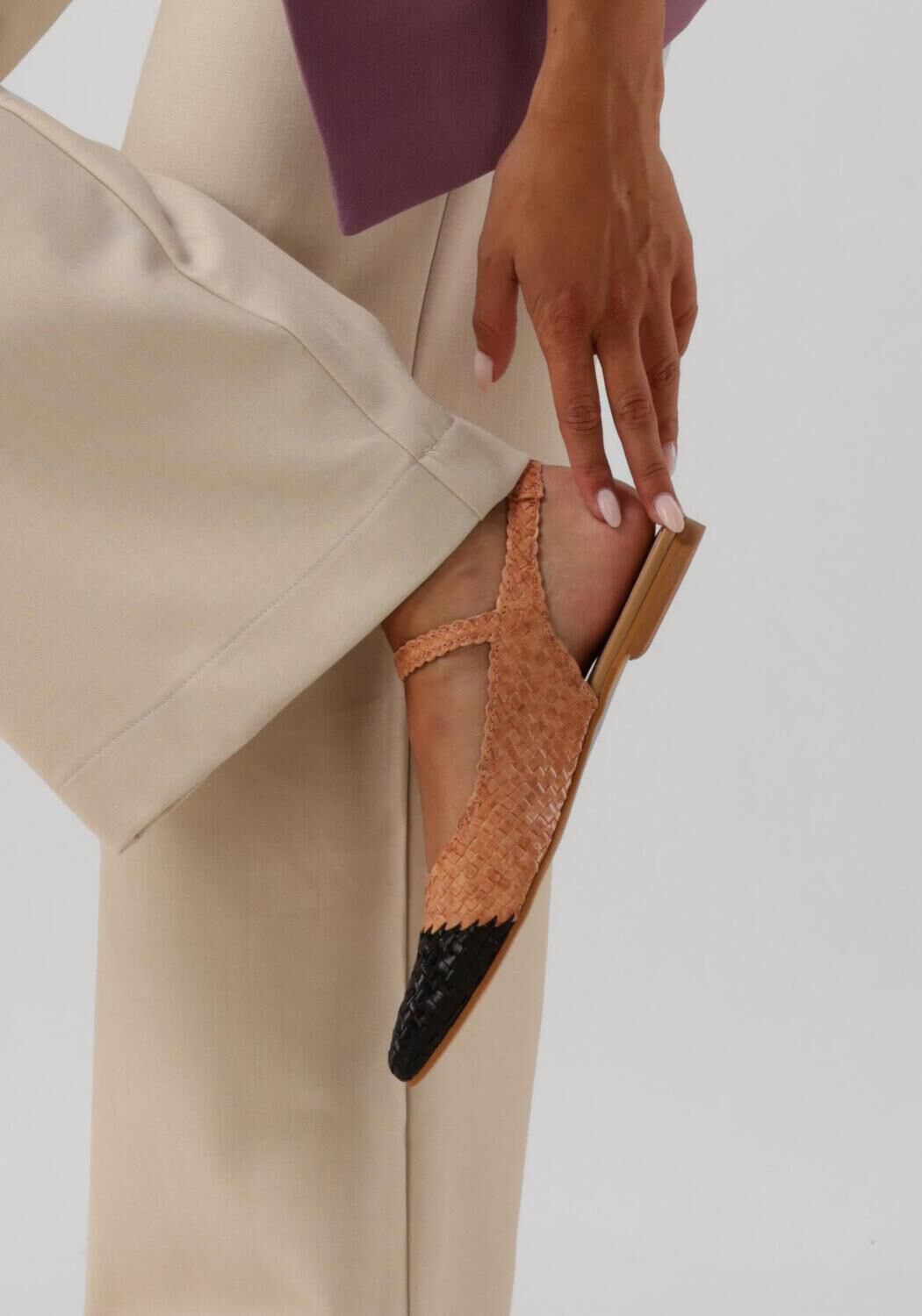 Omoda ballerina 2025