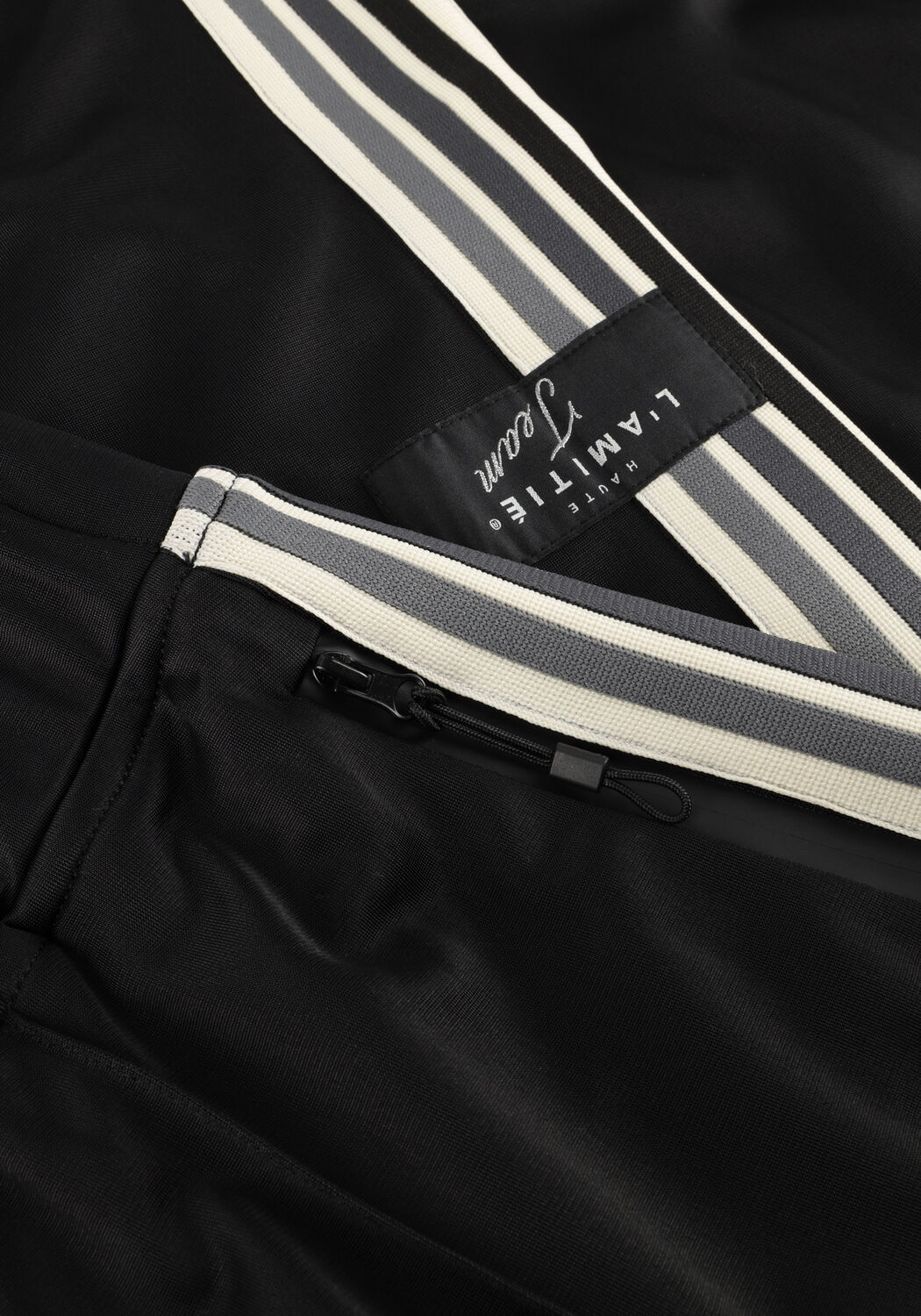 Zwarte HAUTE L'AMITI&Eacute; Wijde broek BAGGY DAYS TRACK TALL PANT - large