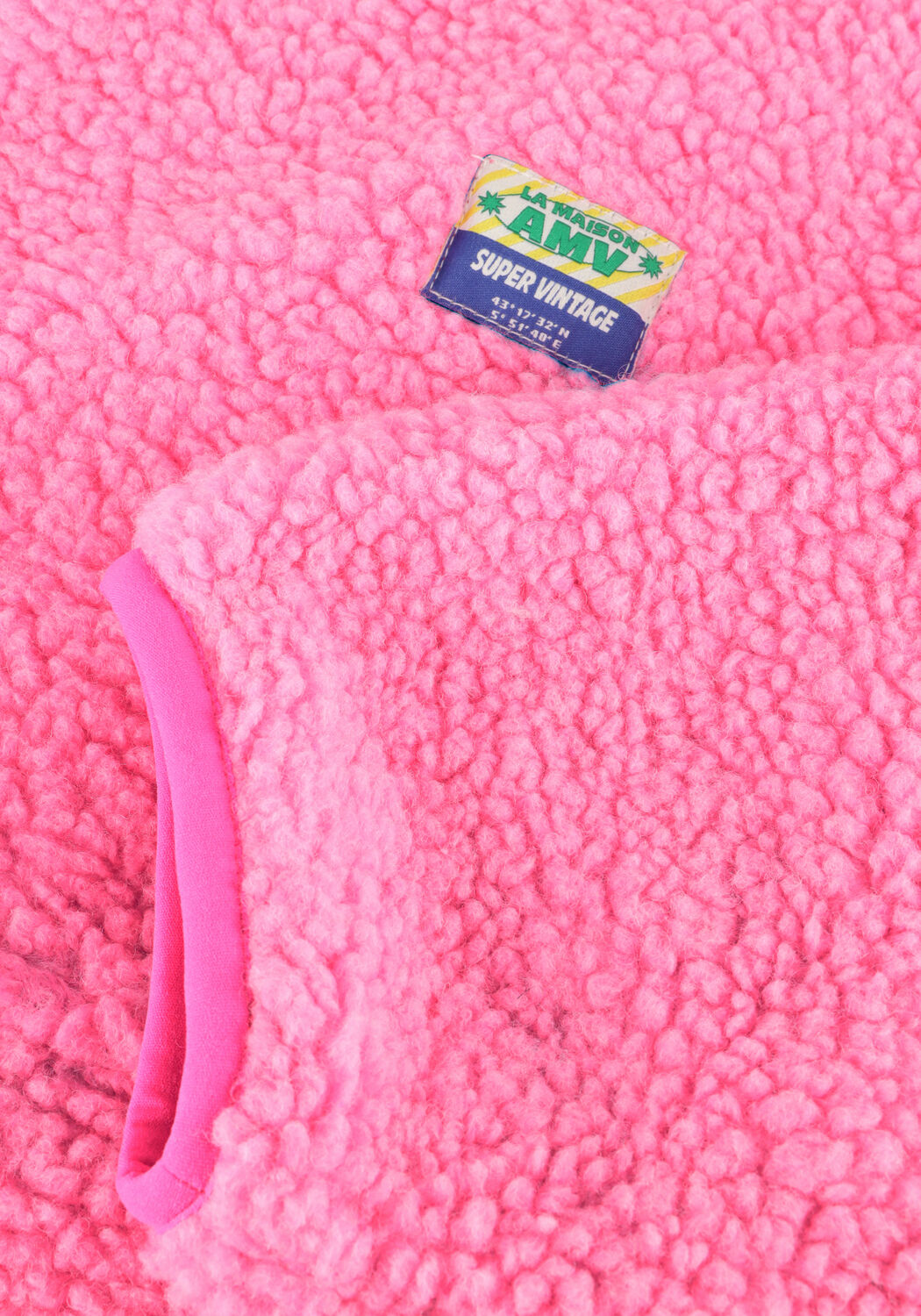 Roze AMERICAN VINTAGE Faux fur jas HOKTOWN WOMAN - large