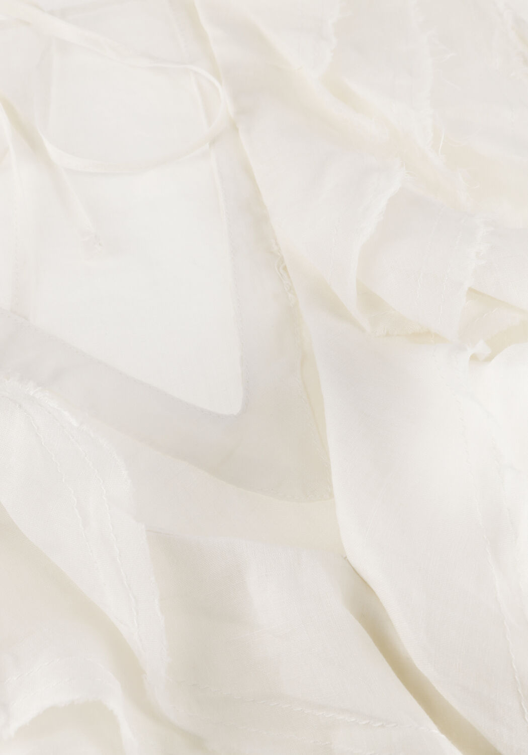 Gebroken wit DEVOTION Top ELARIA - large