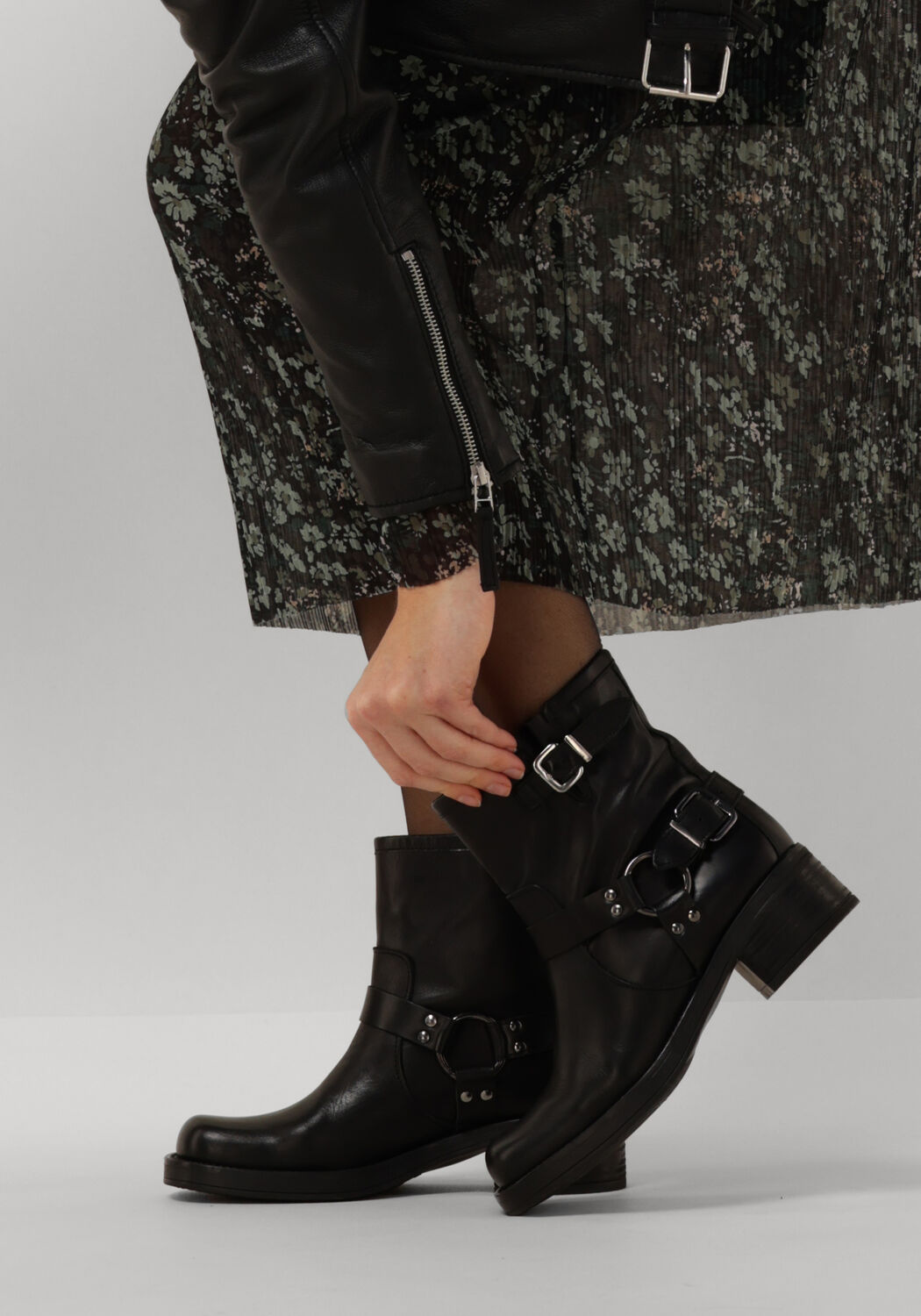 Zwarte NOTRE-V Boots FRY9 - large