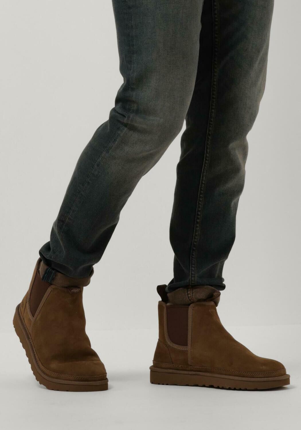 Bruine UGG Chelsea boots NEUMEL Assem