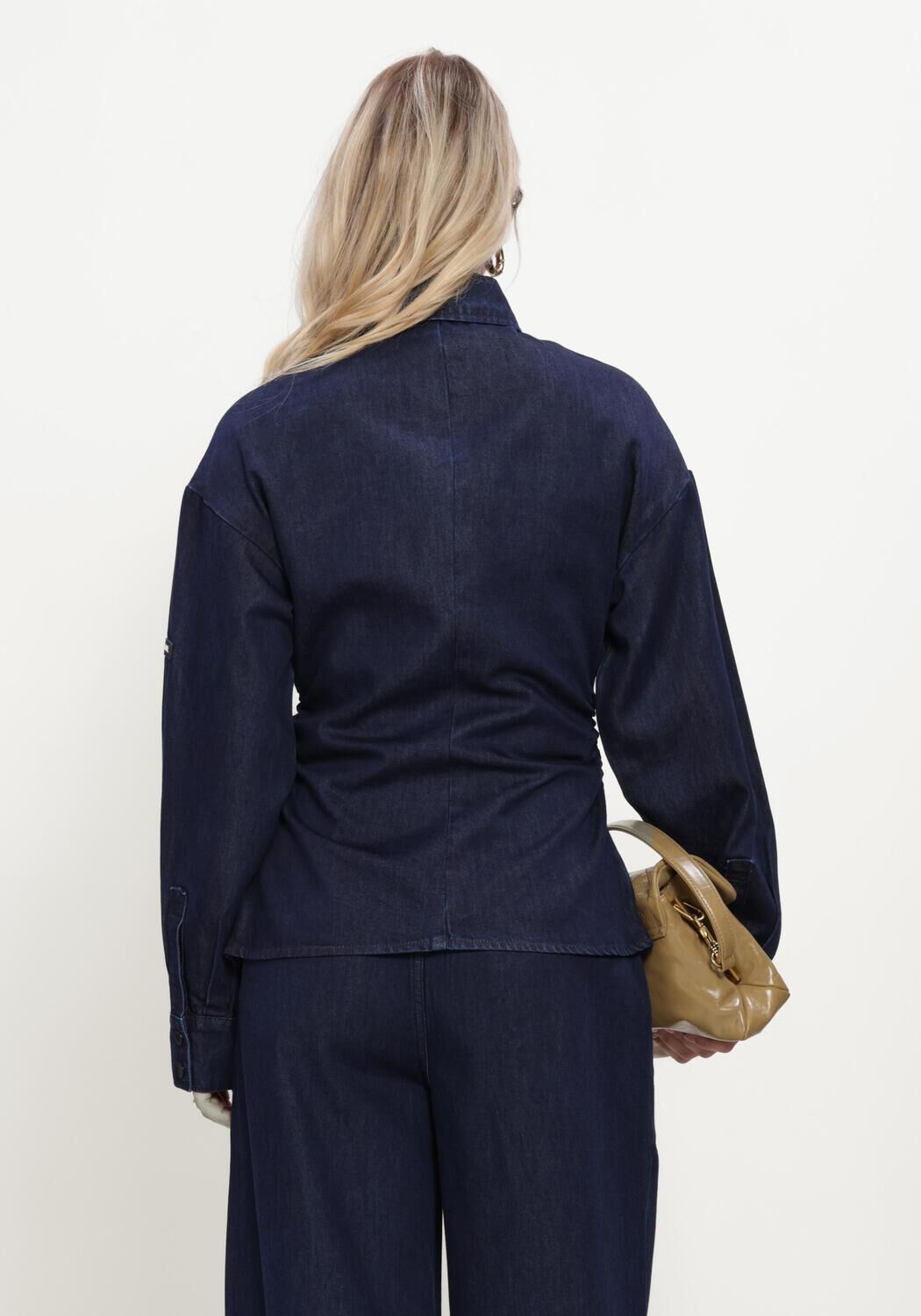 Blauwe ALIX THE LABEL Blouses LADIES WOVEN FITTED WAIST DENIM BLOUSE - large